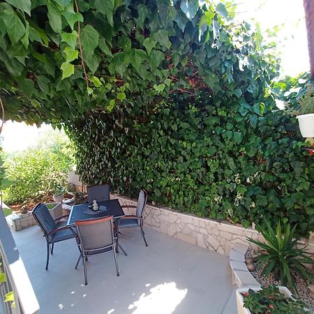 Jagoda Apartman Zrnovo Zewnętrze zdjęcie